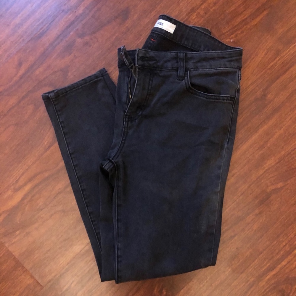 Van’s Distressed Jeans